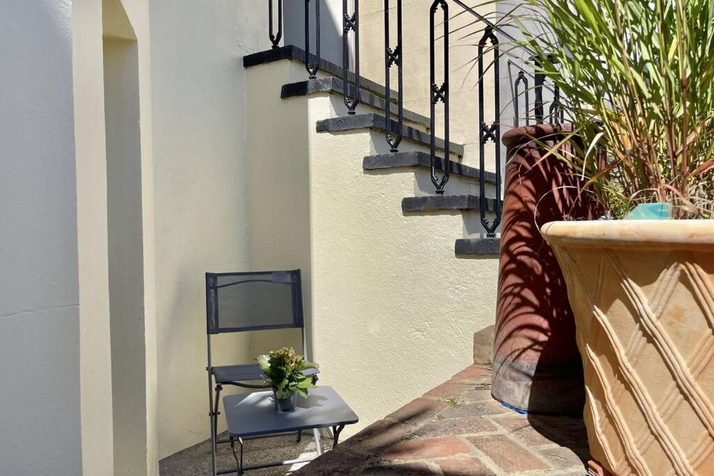 Lavender Apartment - Spacious Apartment Close To The Beach Deal Exteriör bild